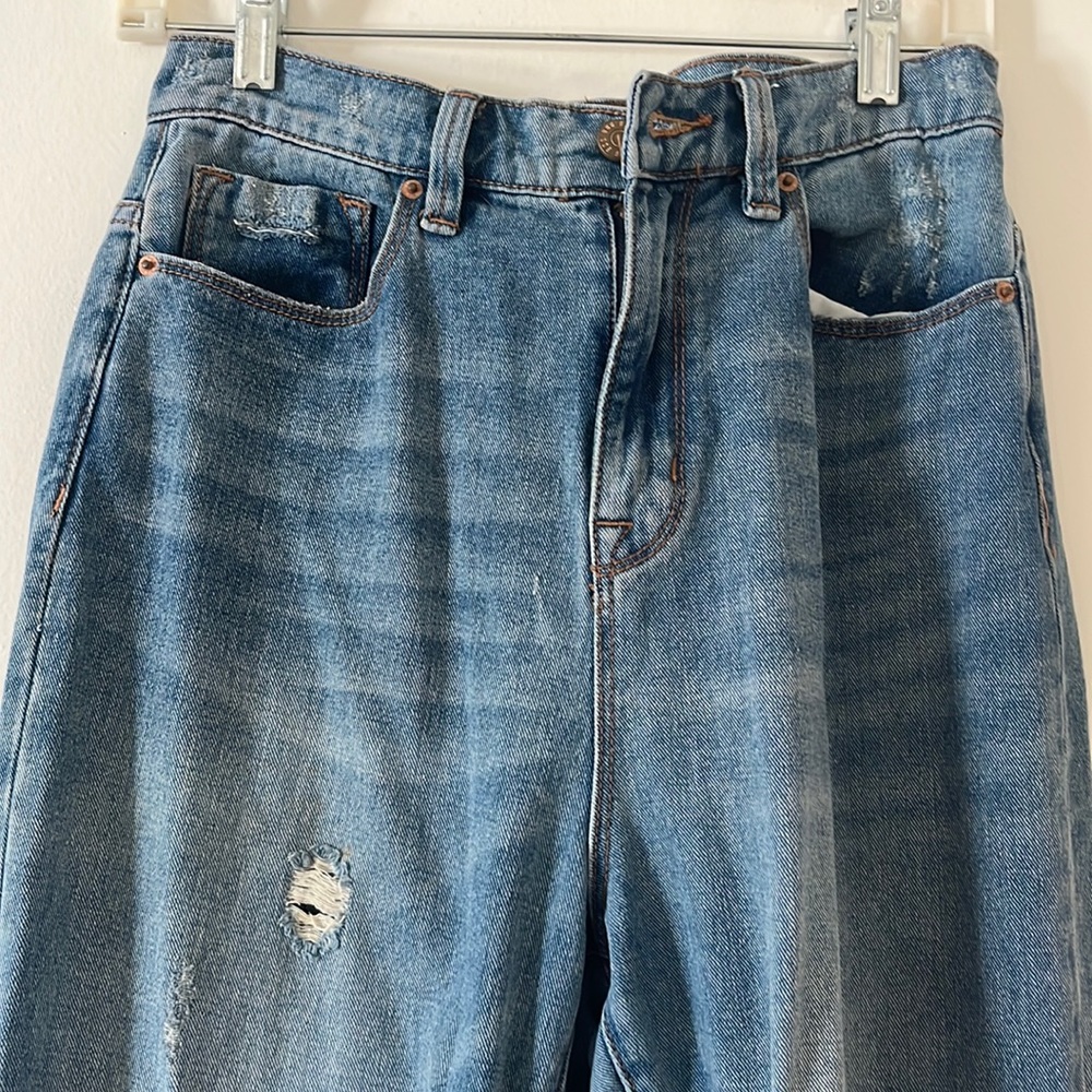90’s mom jeans super high rise from urban outfitters